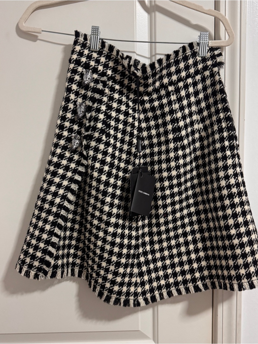 Dolce & Gabbana Black and White Houndstooth Skirt Set - Picture 11 of 11